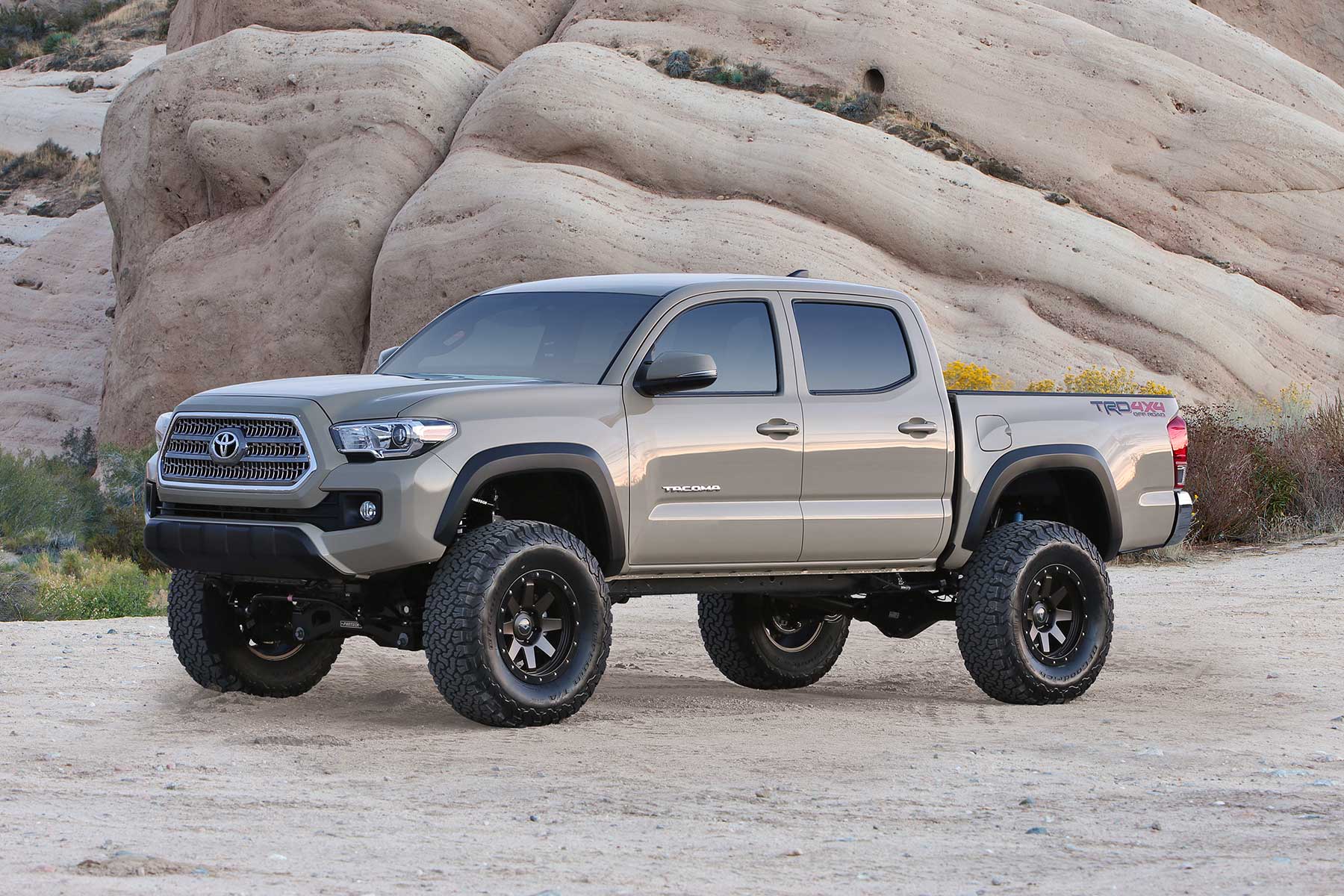6" BASIC SYS 2016-21 TOYOTA TACOMA 4WD/2WD 6LUG MODEL ONLY. by Fabtech