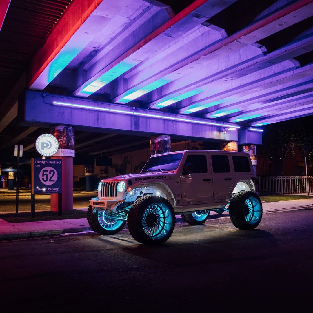 ORACLE Lighting LED Illuminated Wheel Rings - Single / Double Row LED by ORACLE Lighting